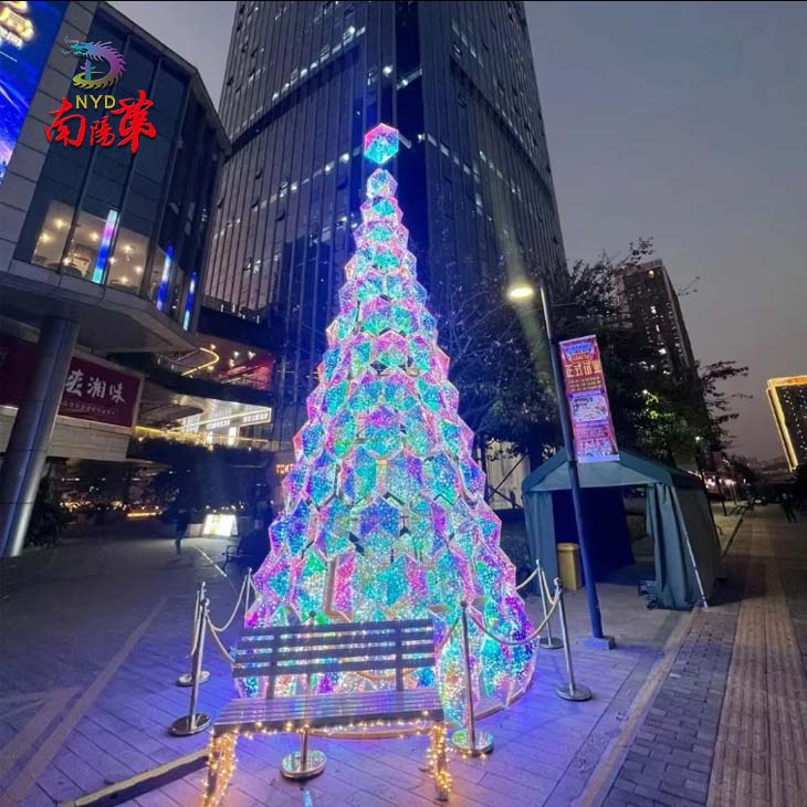 Large Outdoor Light Up Christmas Tree factory
