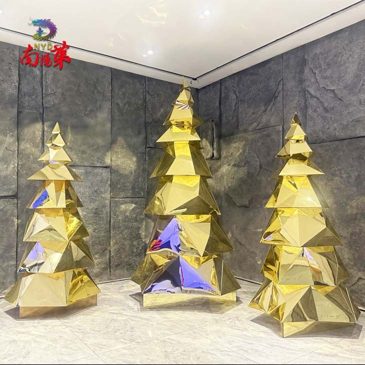 Golden Tree Christmas Lawn Decorations Golden Tree Christmas Lawn Decorations
