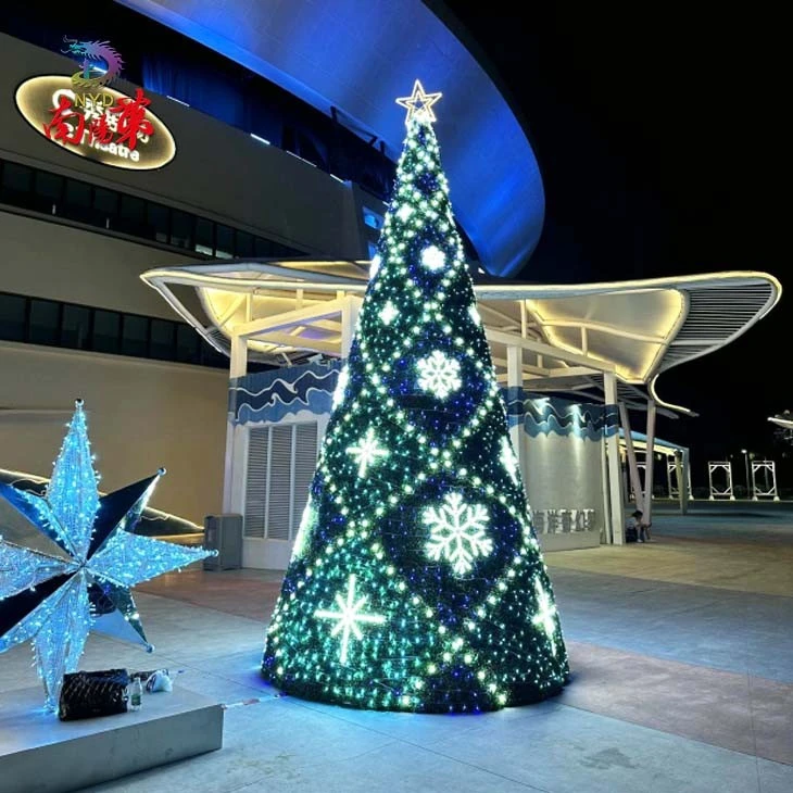 Large Christmas Light Tree Large Christmas Light Tree